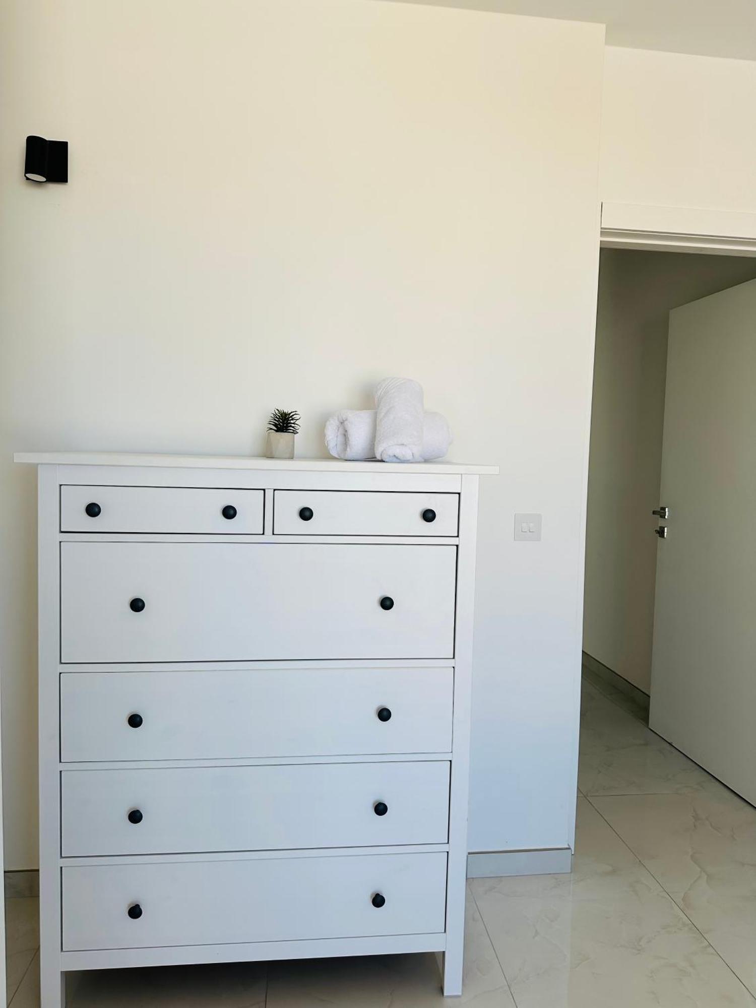 Sliema 2 Bedroom Penthouse 외부 사진