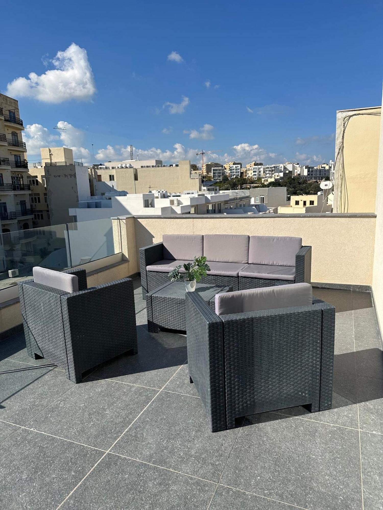 Sliema 2 Bedroom Penthouse 외부 사진